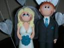 The bridal Couple on the cake